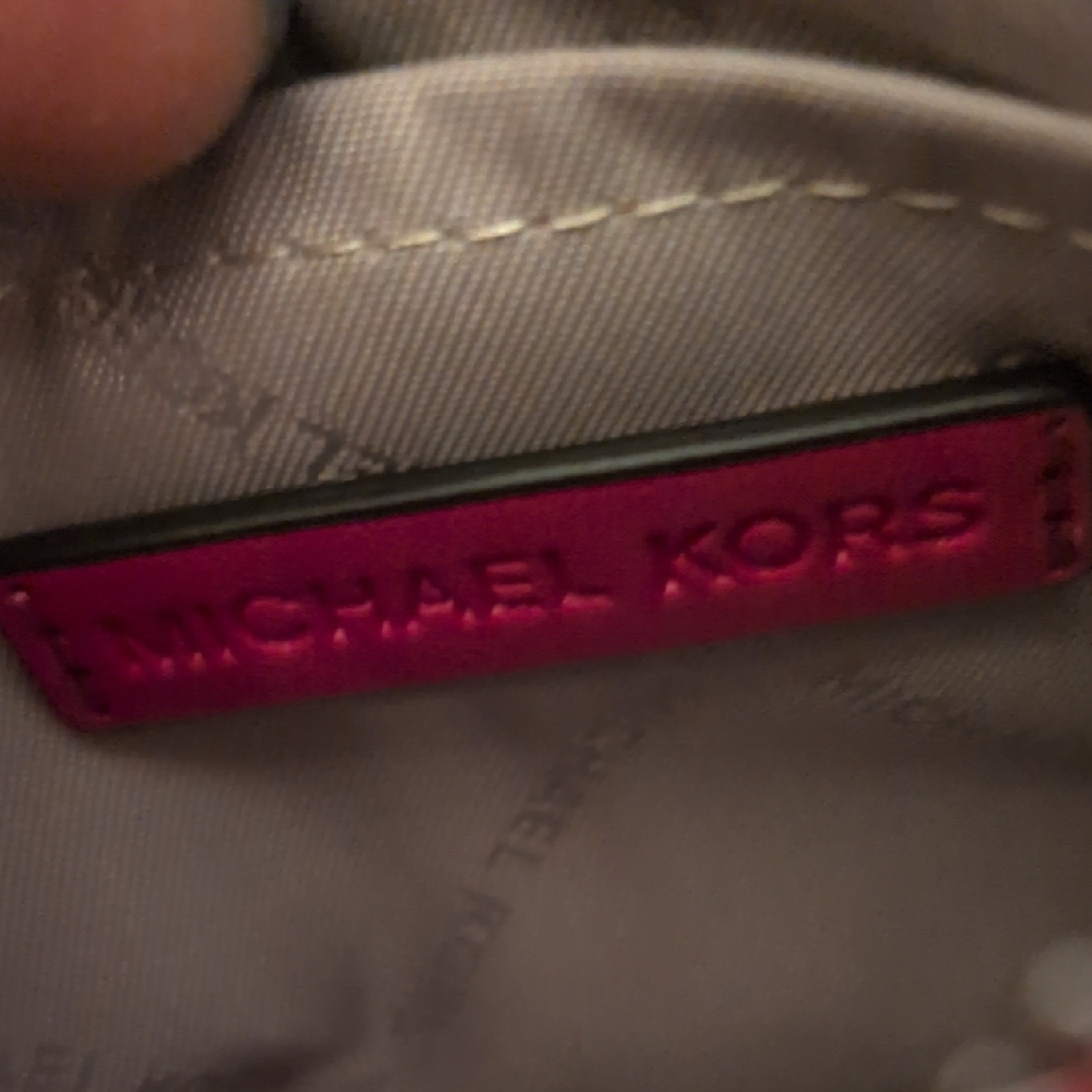 Michael Kors Fuchsia Quilted Wallet - Picture 8 of 12